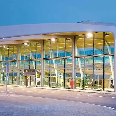 Entrevias - Con Garaje Y Wifi