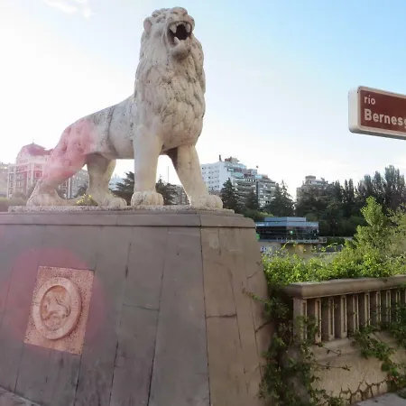 Entrevias - Con Garaje Y Wifi