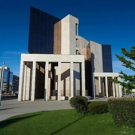 Entrevias - Con Garaje Y Wifi 아파트 레온