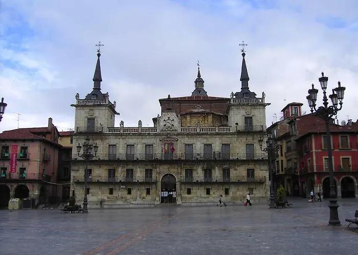 Entrevias - Con Garaje Y Wifi * León