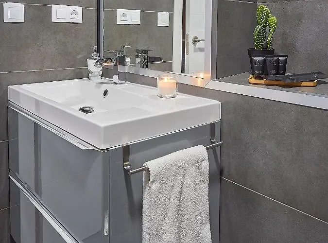 Entrevias - Con Garaje Y Wifi